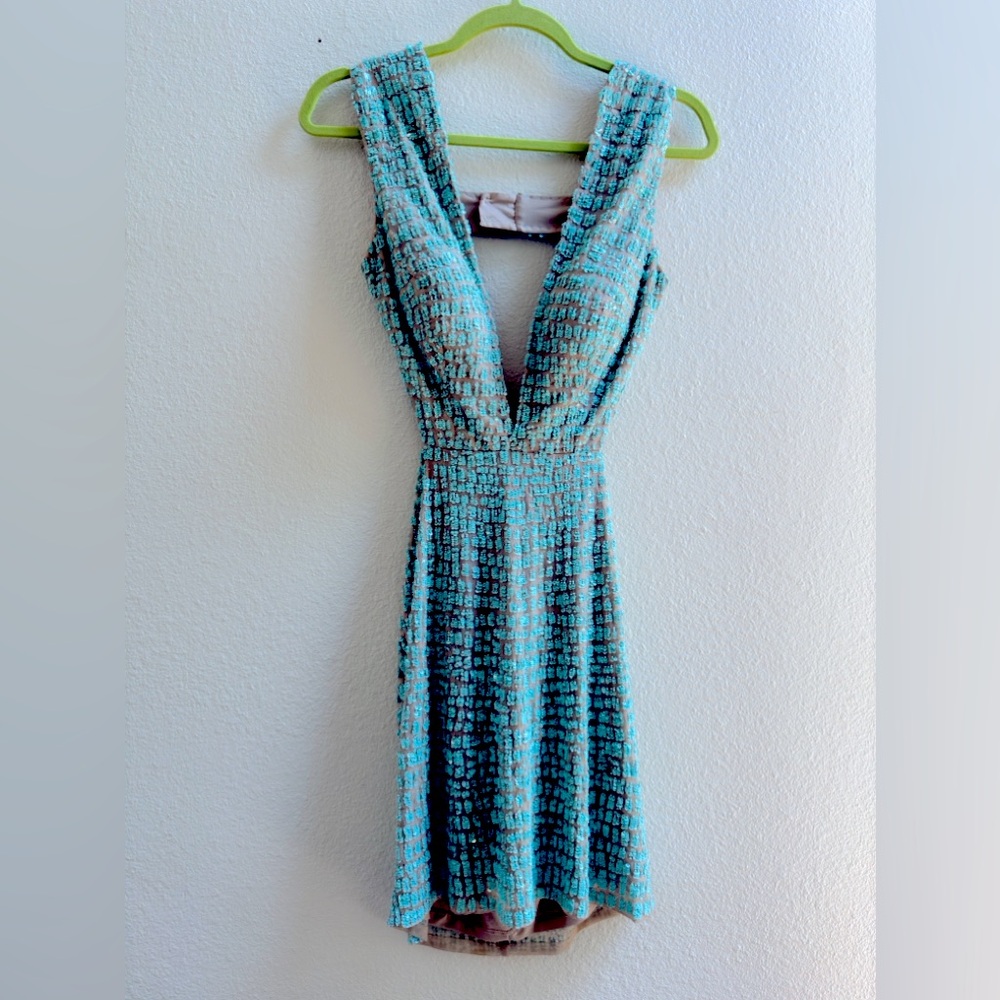 Embellish mini Torquise Size 4